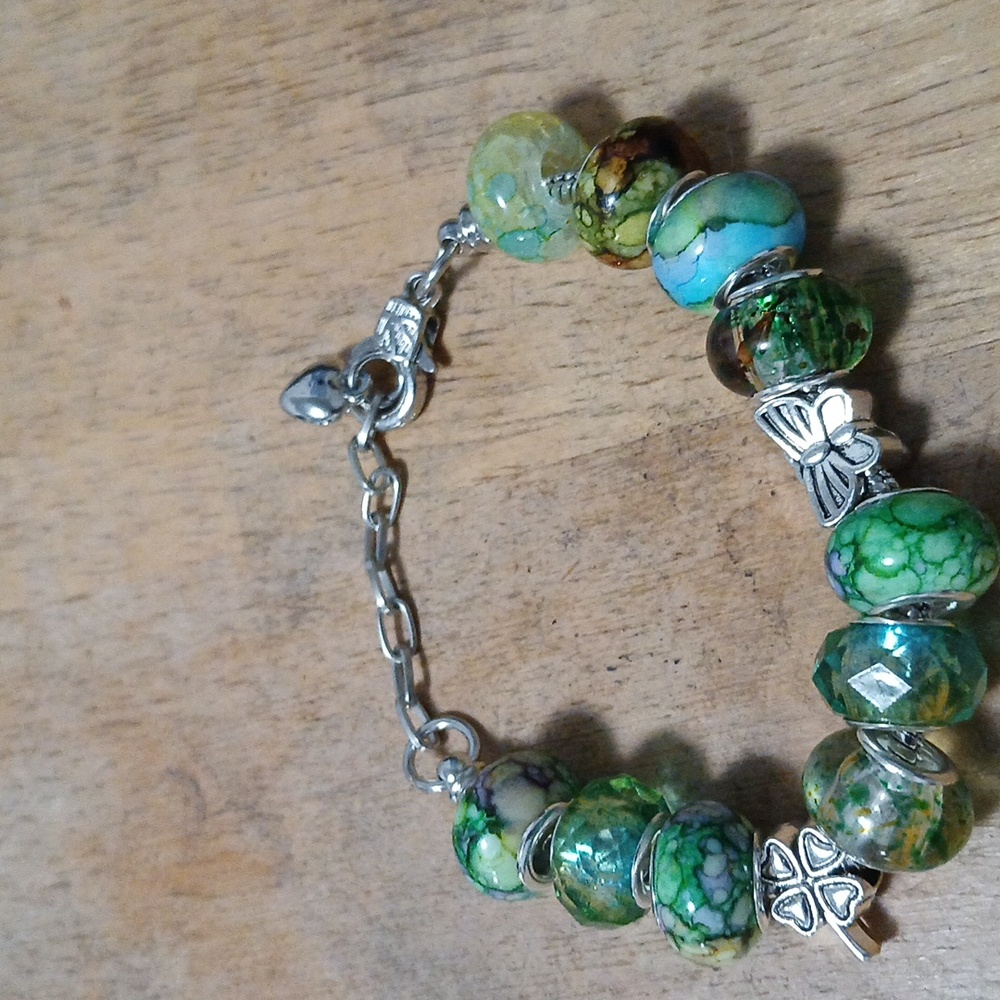 Bracelet